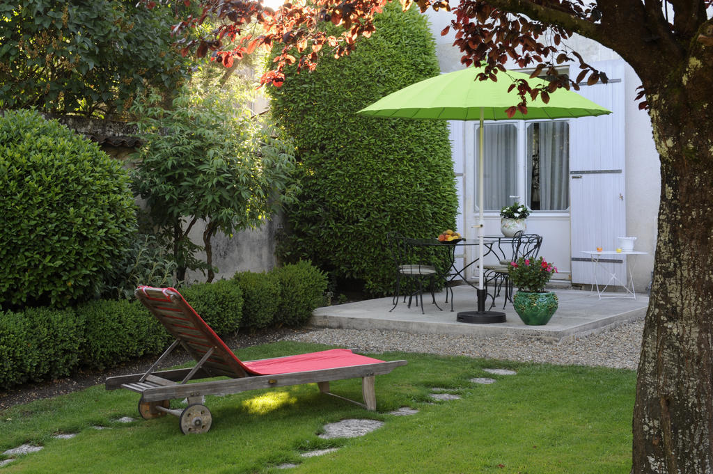 Chambres D'Hotes Les Tilleuls Cognac Exterior foto